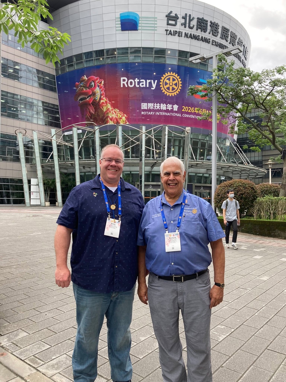 District 5330 Rotarians outside the Taipei Nangang Exhibition Center
